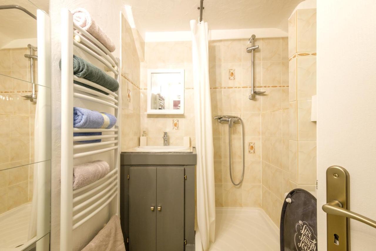 Studio Atypique Et Cosy, Classe "Gite De France" 5Min Centre, 15Min Gare, Lit Queen Size "Climatisation, Netflix Et Wifi, Parking, Lave Vaisselle, Boite A Cles Pour Arrivee Tardive - Gites La Tarine Albertville Esterno foto